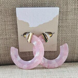14th & Union Women Earrings Fashion Pink Plastic Hoop Crescent Gold Tone Jewelry